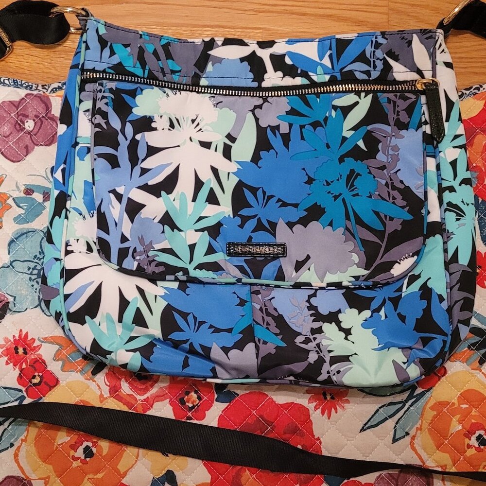 Vera Bradley Crossbody/ShoulderCamoforal Bag w/ Adjustable Strap New Never Used